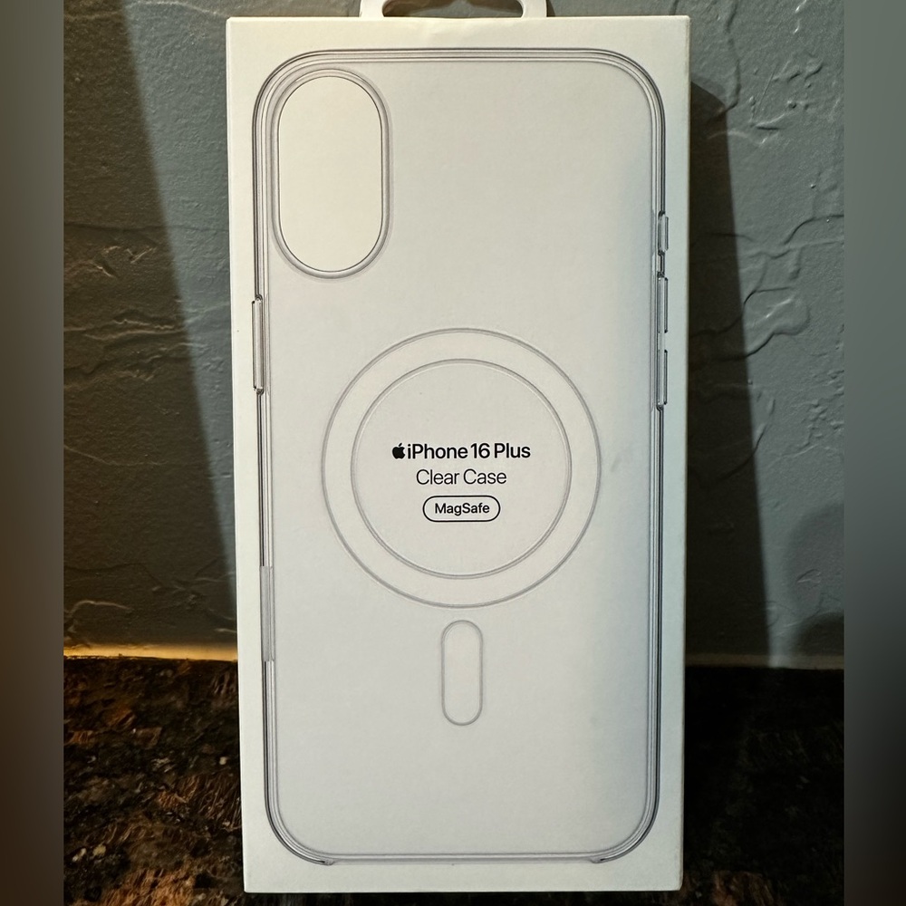 Apple iPhone 16 Plus Transparent Case with MagSafe